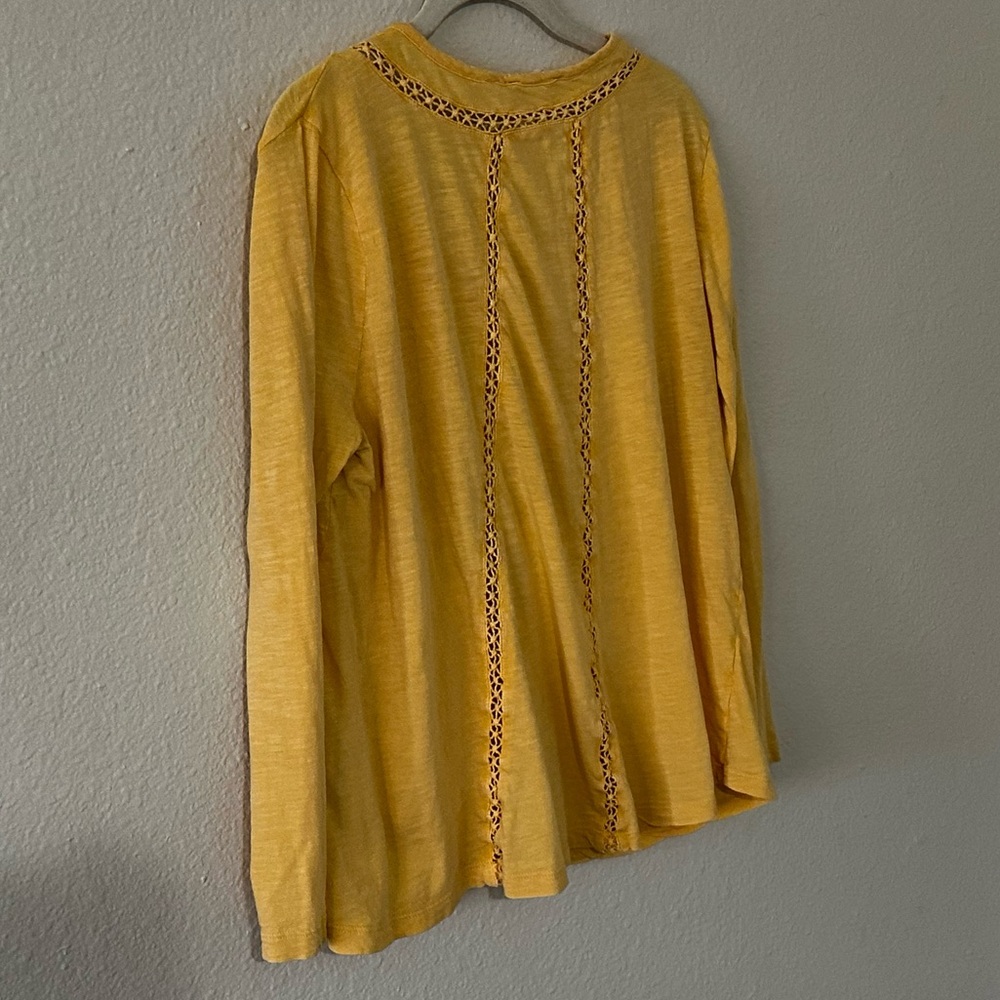 🌻3 for $13🌻 Soft Surroundings |  100 % Cotton Yellow Top, Embroidery Sz Petite L - Picture 6 of 9